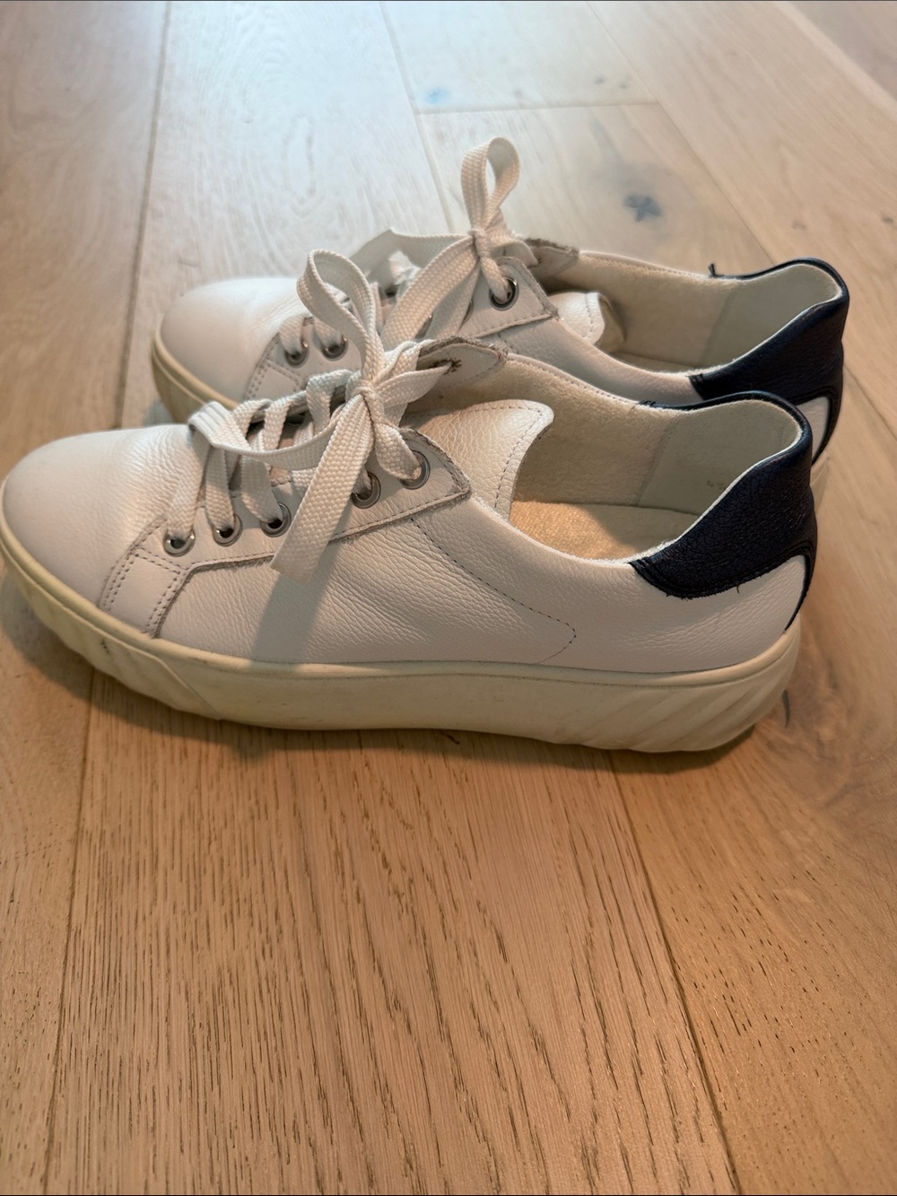 Ara sneakers